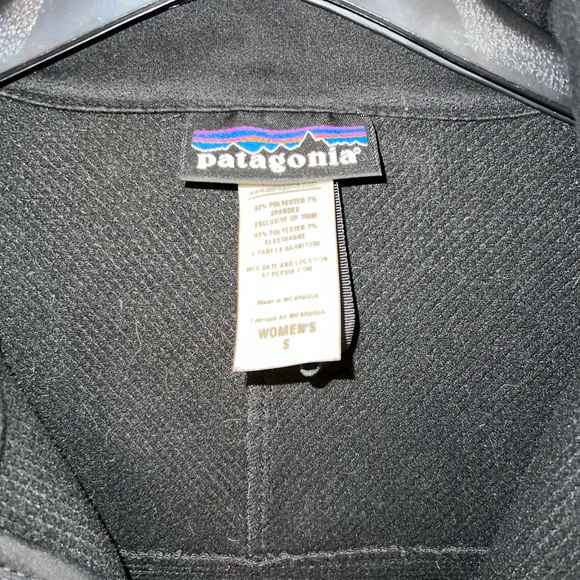 Patagonia Hard Shell Black Zip Up Jacket Women’s Small - Picture 2 of 5